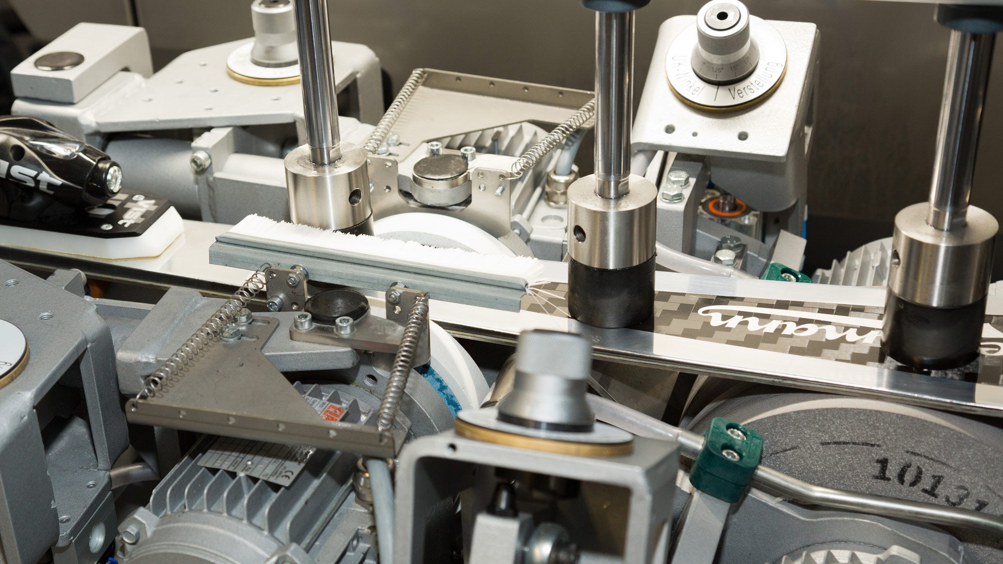 SF4 S RACE 350 stone grinding robot