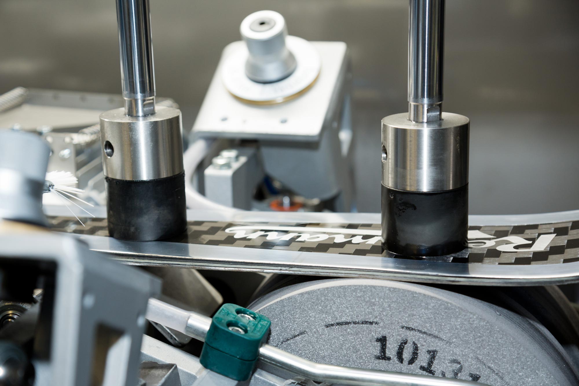 SF4 S RACE 350 stone grinding robot